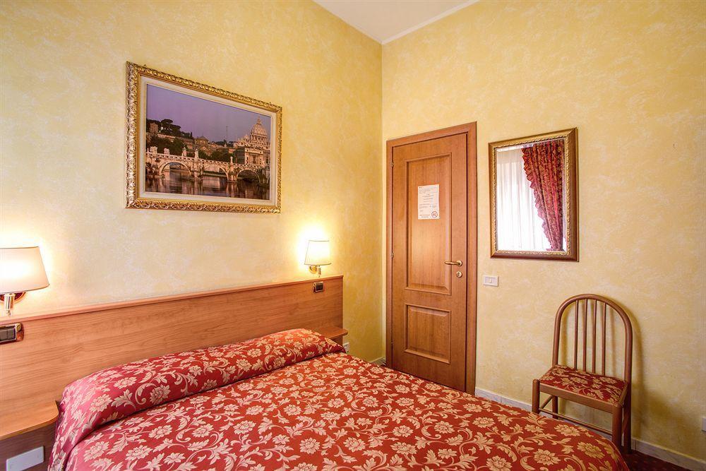רומא Monti Guest House - Affittacamere מראה חיצוני תמונה