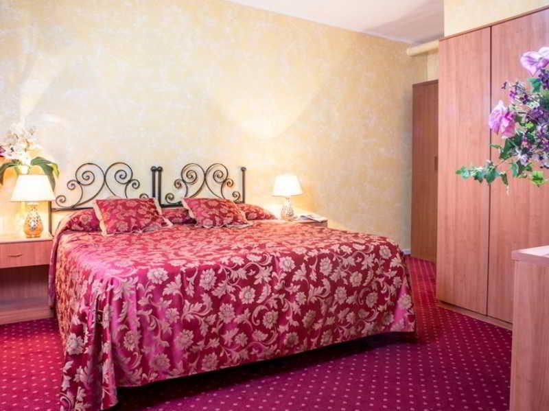 רומא Monti Guest House - Affittacamere מראה חיצוני תמונה