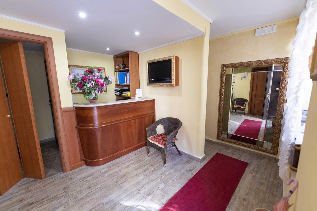 רומא Monti Guest House - Affittacamere מראה חיצוני תמונה